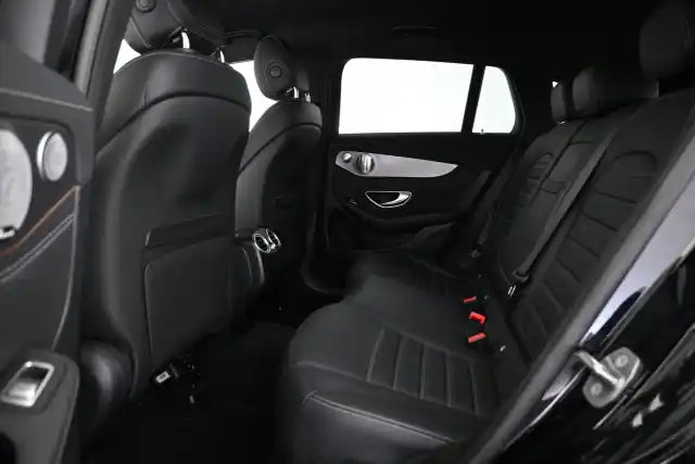 Musta Maastoauto, Mercedes-Benz EQC – VAR-07634