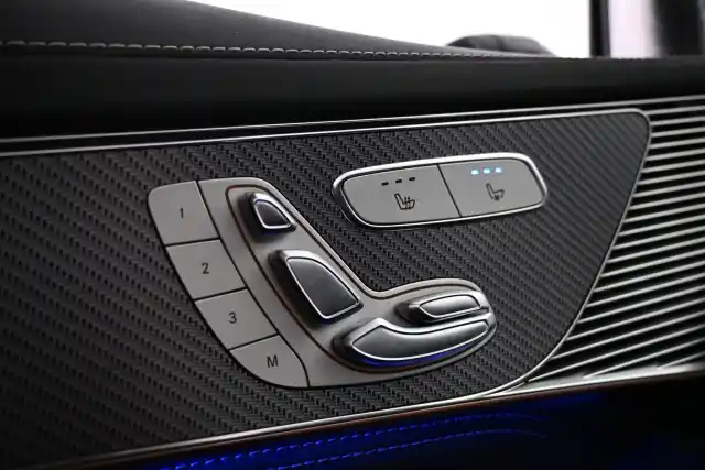 Musta Maastoauto, Mercedes-Benz EQC – VAR-07634
