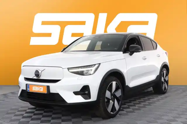 Valkoinen Maastoauto, Volvo C40 – VAR-07675