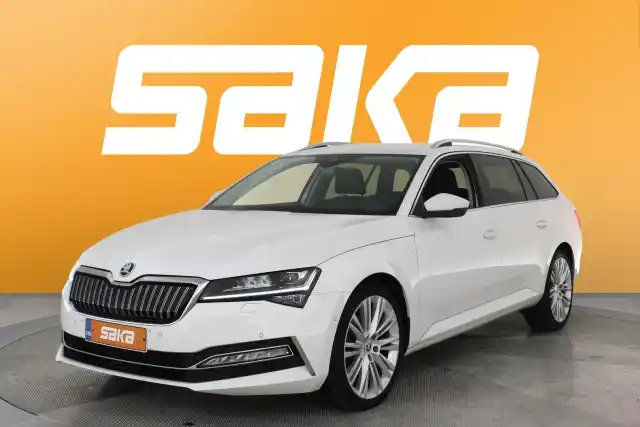 Valkoinen Farmari, Skoda Superb – VAR-078041