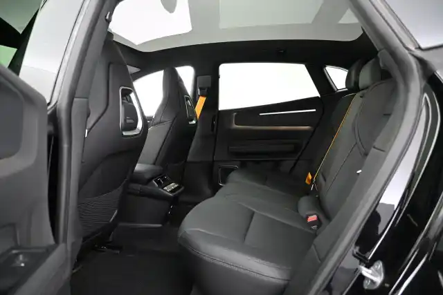 musta Maastoauto, Polestar 4 – VAR-07890