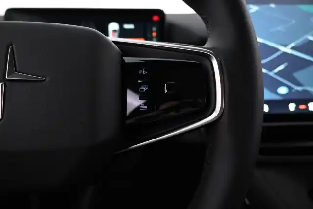 musta Maastoauto, Polestar 4 – VAR-07890