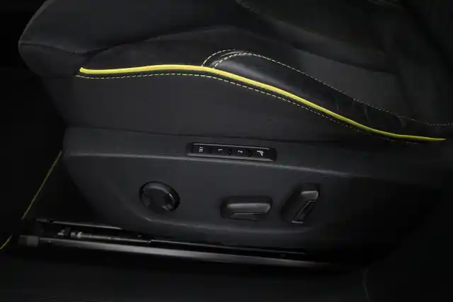 Harmaa Maastoauto, Skoda Enyaq – VAR-07902