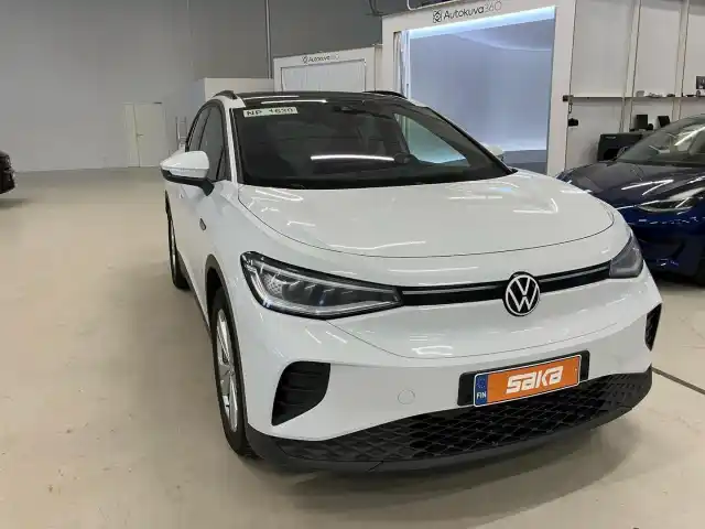 Valkoinen Maastoauto, Volkswagen ID.4 – VAR-07924