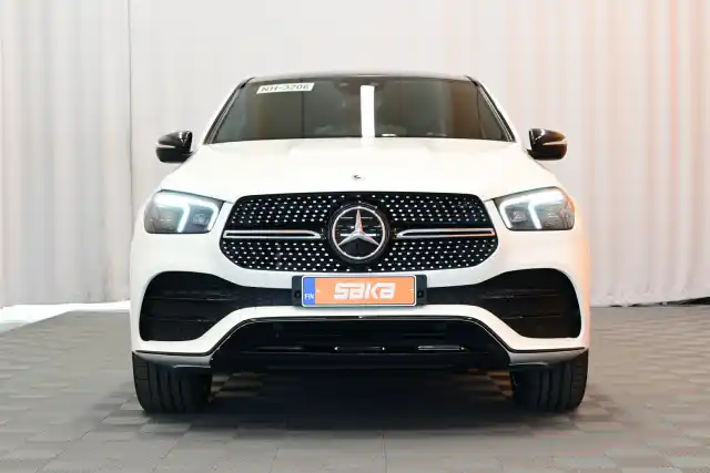 Valkoinen Coupe, Mercedes-Benz GLE – VAR-07947