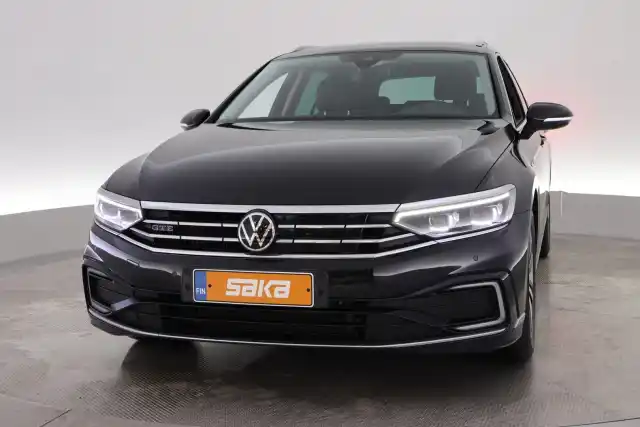 Musta Farmari, Volkswagen Passat – VAR-07964