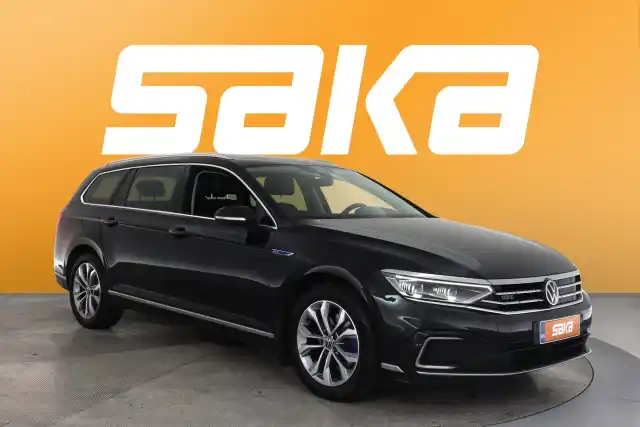 Musta Farmari, Volkswagen Passat – VAR-08031