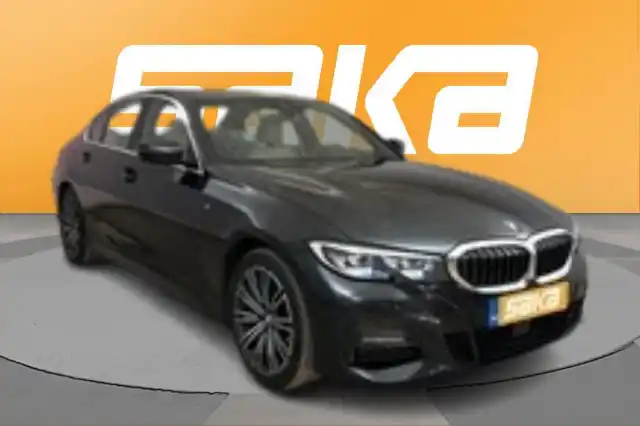 Musta Sedan, BMW 330 – VAR-08103