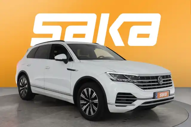 Harmaa Maastoauto, Volkswagen Touareg – VAR-08160