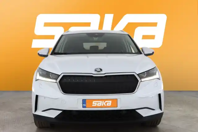Valkoinen Maastoauto, Skoda Enyaq – VAR-08178