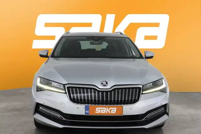 Hopea Farmari, Skoda Superb – VAR-08328