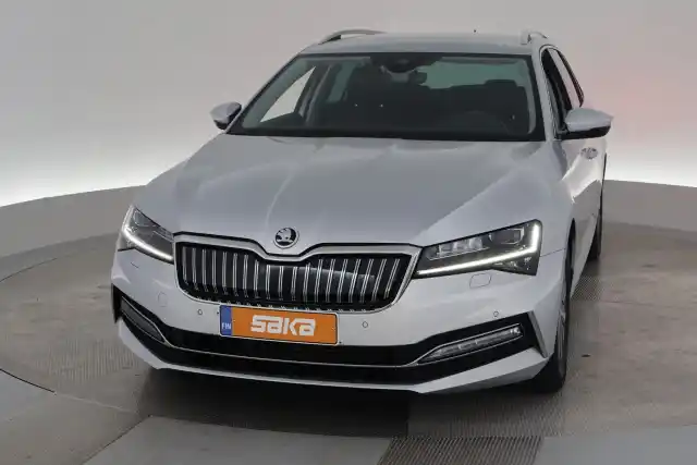 Hopea Farmari, Skoda Superb – VAR-08328