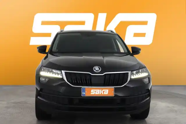 Musta Maastoauto, Skoda Karoq – VAR-08380