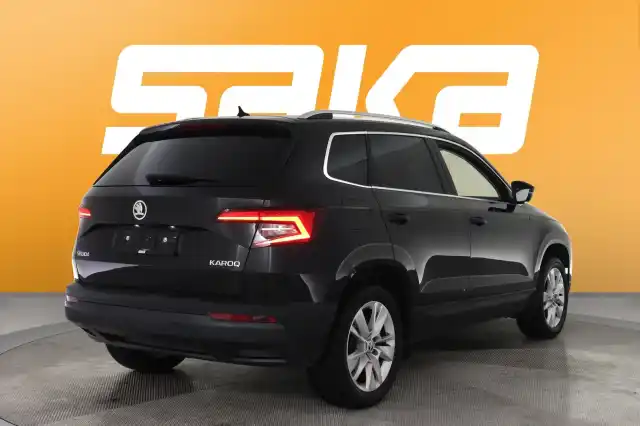 Musta Maastoauto, Skoda Karoq – VAR-08380