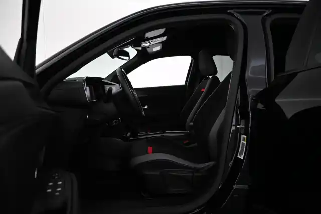 Musta Maastoauto, Opel Mokka-e – VAR-08468