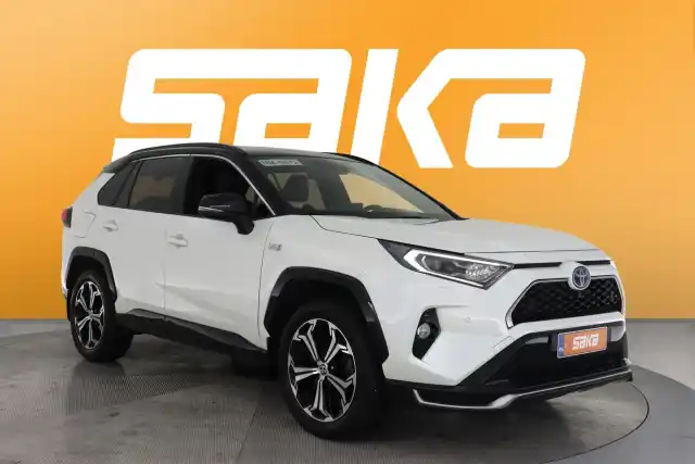 Valkoinen Maastoauto, Toyota RAV4 Plug-in – VAR-08497