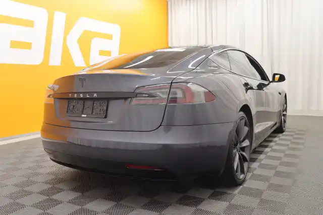 Harmaa Sedan, Tesla Model S – VAR-08522