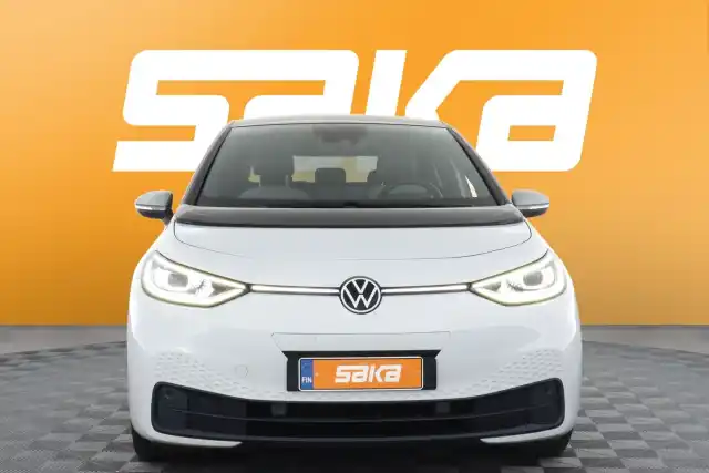 Valkoinen Viistoperä, Volkswagen ID.3 – VAR-08553