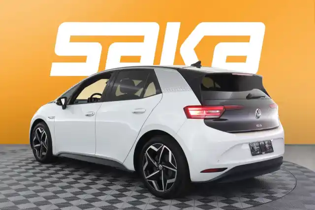 Valkoinen Viistoperä, Volkswagen ID.3 – VAR-08553