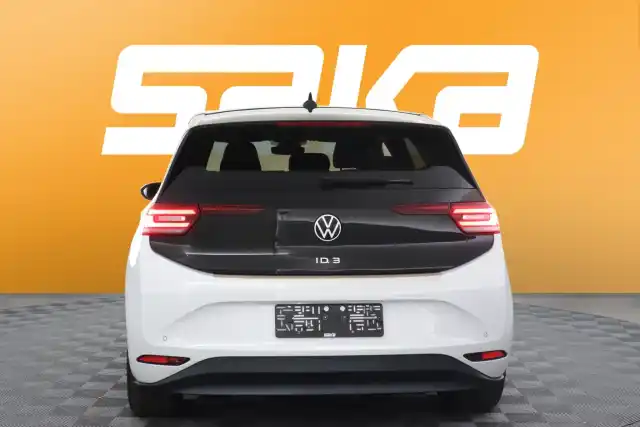 Valkoinen Viistoperä, Volkswagen ID.3 – VAR-08553