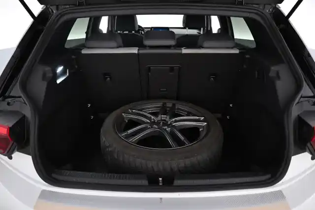 Valkoinen Viistoperä, Volkswagen ID.3 – VAR-08553