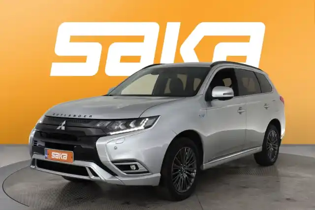 Harmaa Maastoauto, Mitsubishi Outlander PHEV – VAR-08771