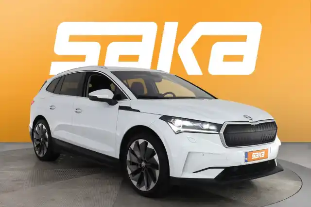 Valkoinen Maastoauto, Skoda Enyaq – VAR-08776