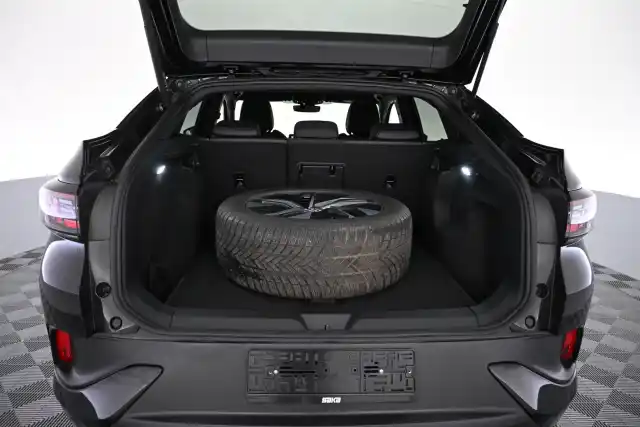 Musta Maastoauto, Volkswagen ID.5 – VAR-08876