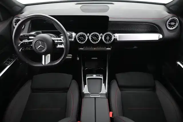 Valkoinen Maastoauto, Mercedes-Benz EQB – VAR-08880