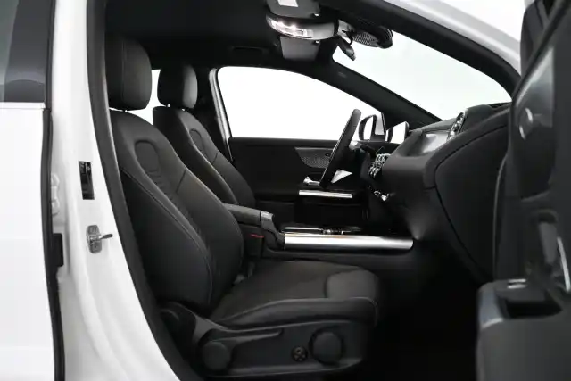Valkoinen Maastoauto, Mercedes-Benz EQA – VAR-08892