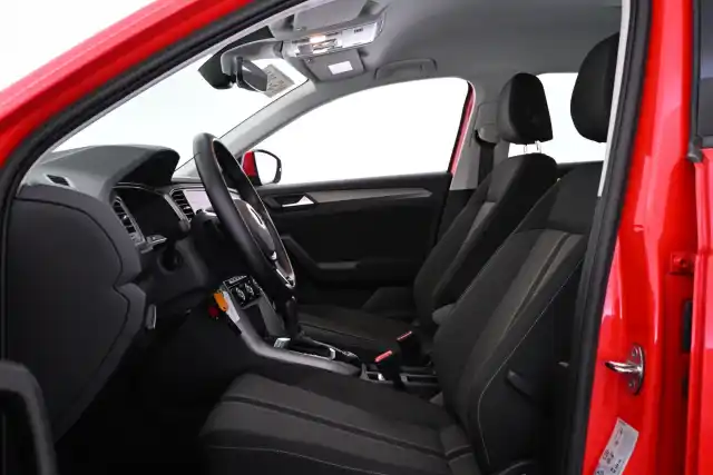 Valkoinen Maastoauto, Mercedes-Benz EQA – VAR-08892