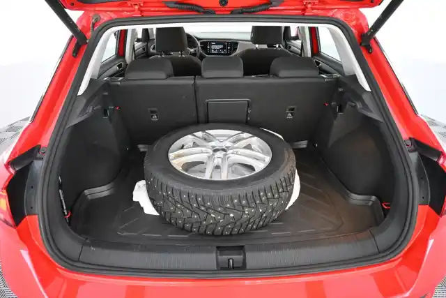 Valkoinen Maastoauto, Mercedes-Benz EQA – VAR-08892