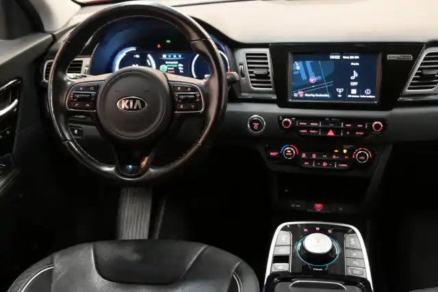 Punainen Maastoauto, Kia NIRO – VAR-08904