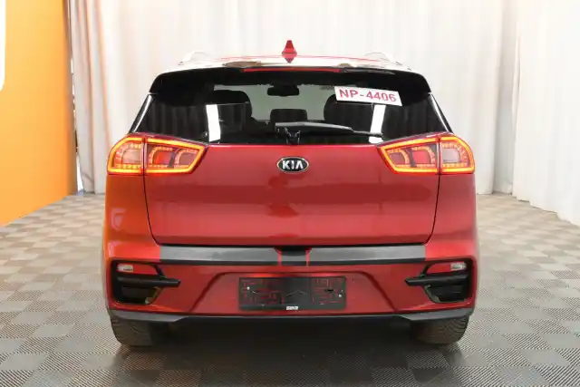 Punainen Maastoauto, Kia NIRO – VAR-08904