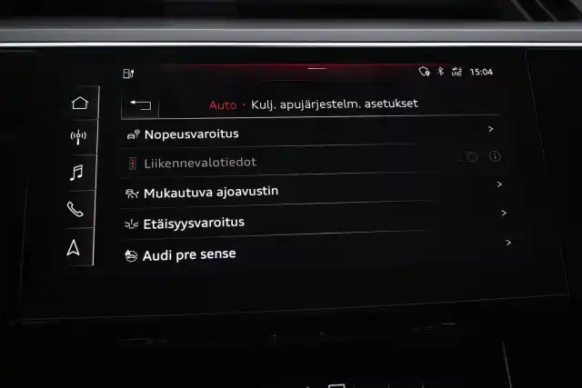 Valkoinen Maastoauto, Audi e-tron – VAR-08973