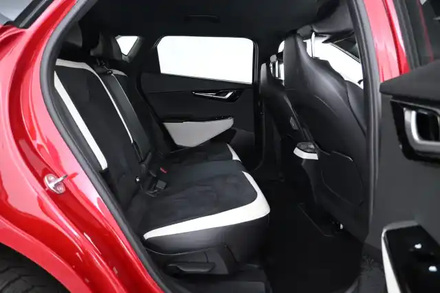 Punainen Farmari, Kia EV6 – VAR-09030