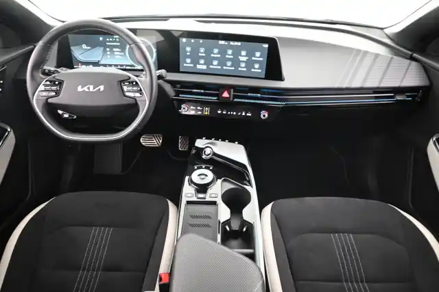 Punainen Farmari, Kia EV6 – VAR-09030