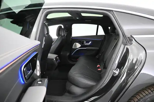 Musta Sedan, Mercedes-Benz EQS – VAR-09248