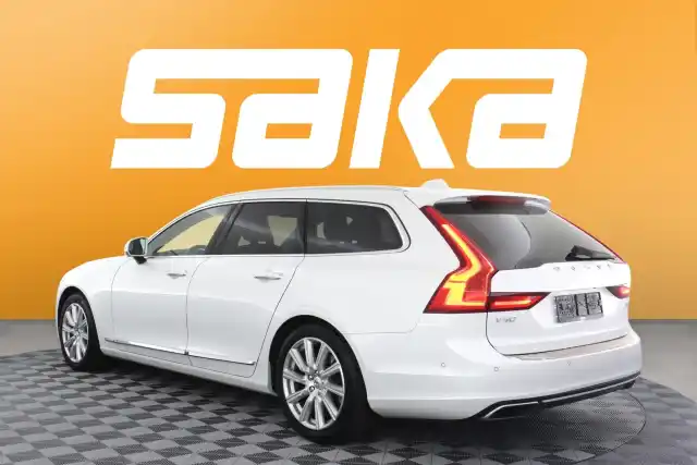 Valkoinen Farmari, Volvo V90 – VAR-09316