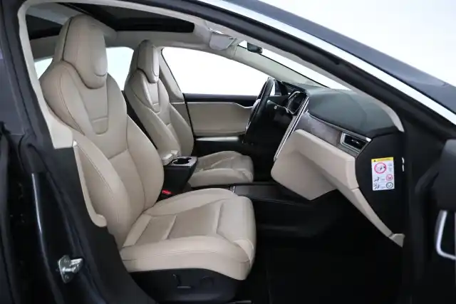 Harmaa Sedan, Tesla Model S – VAR-09360