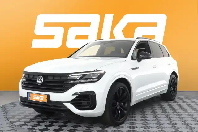 Valkoinen Maastoauto, Volkswagen Touareg – VAR-09522