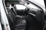 Valkoinen Maastoauto, Volkswagen Touareg – VAR-09596, kuva 13