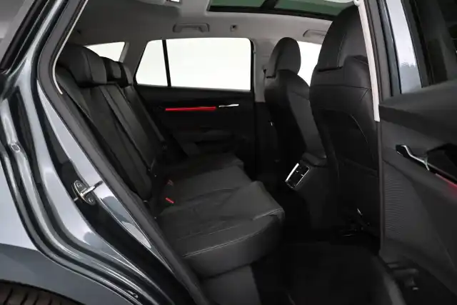 Harmaa Maastoauto, Skoda Enyaq – VAR-09600