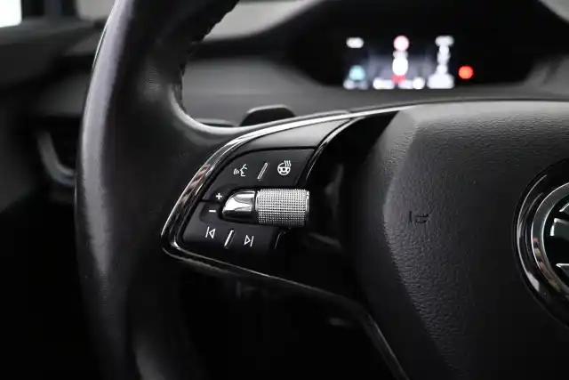 Harmaa Maastoauto, Skoda Enyaq – VAR-09600