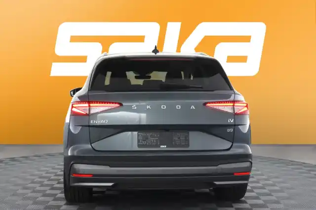 Harmaa Maastoauto, Skoda Enyaq – VAR-09600