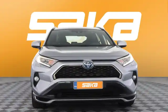 Harmaa Maastoauto, Toyota RAV4 Plug-in – VAR-09621