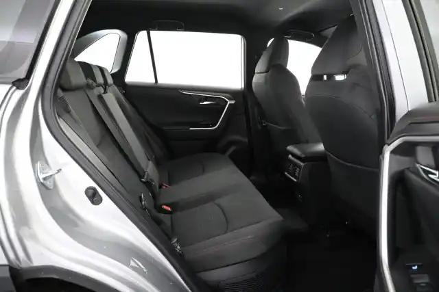 Harmaa Maastoauto, Toyota RAV4 Plug-in – VAR-09621