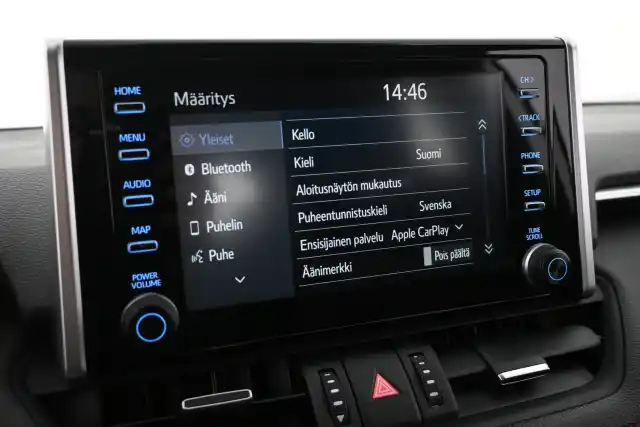 Harmaa Maastoauto, Toyota RAV4 Plug-in – VAR-09621