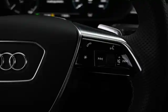 Musta Maastoauto, Audi Q8 e-tron – VAR-09661