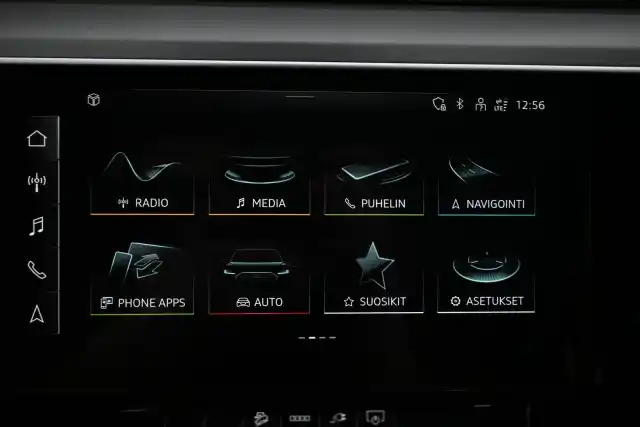 Musta Maastoauto, Audi Q8 e-tron – VAR-09661